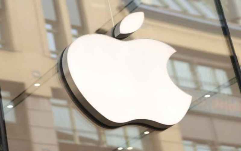  Apple Faces New Test From Trump Tariff Threat