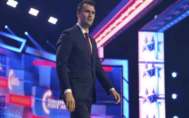  Charlie Kirk Blasts UK Over Jailing of Grieving British Mom for ‘Offensive Tweet’