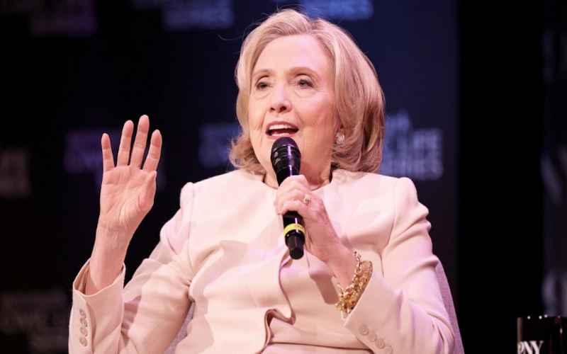  Hillary Scoffs at GOP Female President. ‘Handmaiden’