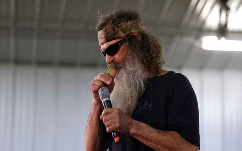  Family, Friends, and Politicians React to the Somber News of Phil Robertson’s Death
