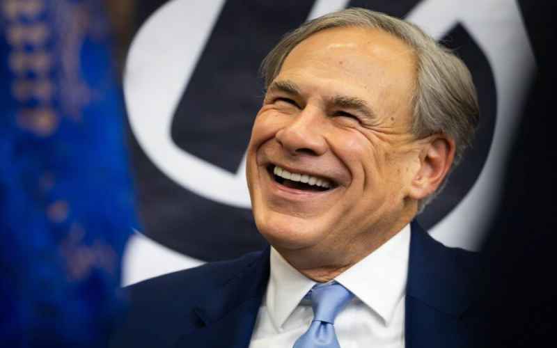  Texas Gov. Abbott Signs Largest US School Voucher Law