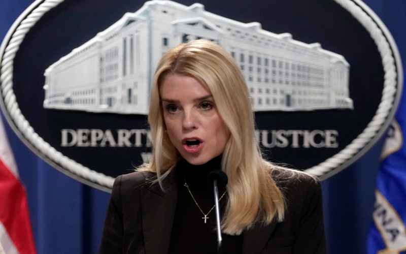  AG Bondi Urged to Investigate Mass. Migrant Shelters