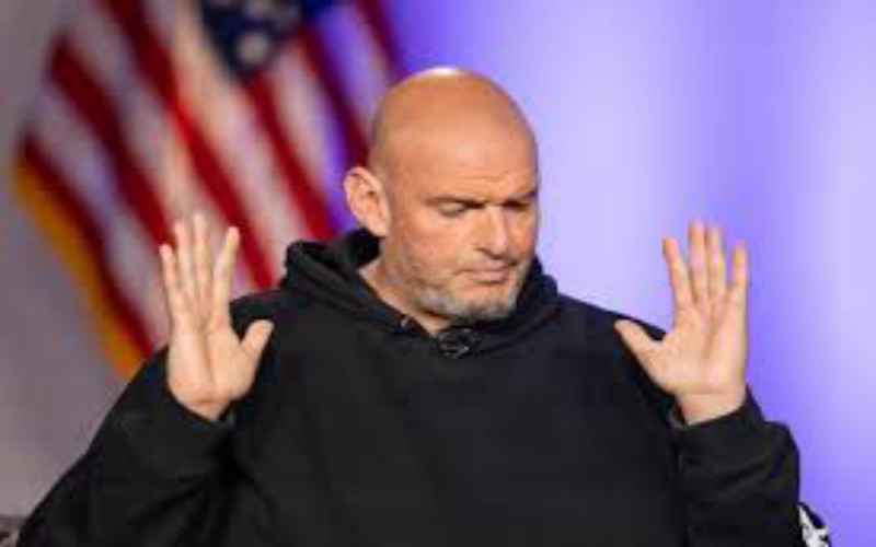  Fetterman Seemingly Snubs Wife as He’s Spotted Dining With MAGA Powerhouse